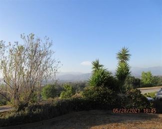 great view in front of the home .. Home is just put on the market by Jim Rock @ Podley Realtor ...