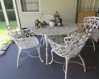 great 5 piece patio set !! just in time for summer 