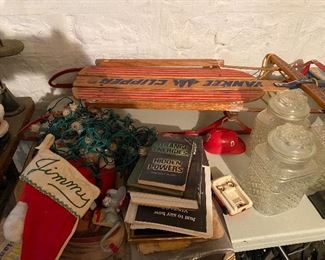 Sled
Vintage Christmas 