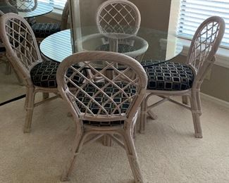 Rattan Table w 4 Chairs