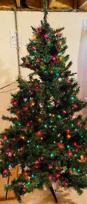 Lighted Christmas Tree 