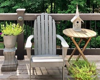  Outdoor chair and planter