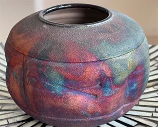 Sm Artist Made Raku Ceramic Pot Bowl	4in H x 5.5in Diameter
