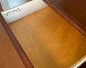 Ethan Allen British Classics Buffet Sideboard Maple #29-6426 #260 Cinnabar	40.5x63.5x19in  
