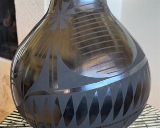 Mata Ortiz Black Pottery Mexico	10.5in H x 9.5in Diameter
