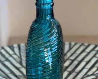 Signed Art Glass Perfume Bottle Green/Blue Swirl	8x4x3.25in
