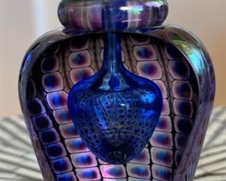 Tom Philabaum Reptilian Art Glass Perfume bottle Art Glass Perfume Bottle	5x2.5x2.25in
