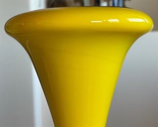 Michael Meilahn Contemporary Art Glass 3 Toed Cone Vase Yellow/Teal Sculpture	 O'Meilahn	16.5in H x 9in Diameter
