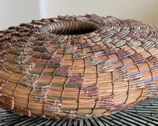 Torrey Pine Needle Basket by Francina & Neil Prince WIDE KRANEK-PRINCE STUDIO	6in H x 18in Diameter
