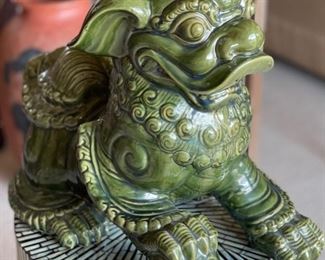 Green Ceramic Foo Dog (Single)	16x11x17in
