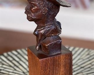Bronze Cowboy Bust Sculpture	10x2.5x2.5in
