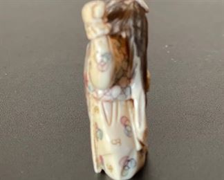 Vintage Netsuke with Rotating Face Ivory	2x1.25x1.75
