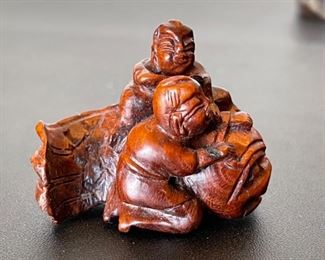 Carved Wood Japanese Netsuke Fish Men	1.5x2x2in
