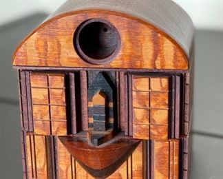 Po Shun Leong Carved Wood Jewelry Box Art	5.5x5x4in
