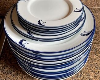 Set of 21 Dansk Flora Plates White with blue	
