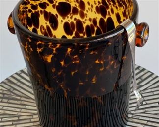 Art Glass Hand Blown Ice Bucket Unsigned  Tortoise Shell Ice	9.5x9.25x8in
