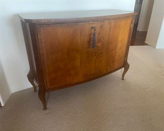 B&D Italia Buffet/Sideboard Marquetry Inlay Buying and Design Italy Montespertoli	46 inches x 18 inches x 34 inches
