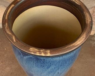 Ceramic Blue Pot #2	20x16x16
