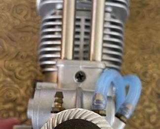 Yamada YS FZ-140 Model Airplane Engine	Box: 4x9x7in
