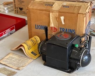 Lionel ZW TrainMaster Power Transformer 275 Watt Train ZW-174	Box: 9X14X9IN
