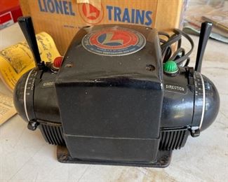 Lionel ZW TrainMaster Power Transformer 275 Watt Train ZW-174	Box: 9X14X9IN
