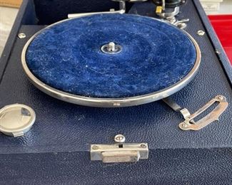 Thorens Phonograph Turntable Wind up 78 RPM Portable Gramophone	6x11x15in
