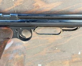 AS-IS Vintage Crosman 106 Pistol Air Gun	11.5 x 5.5in
