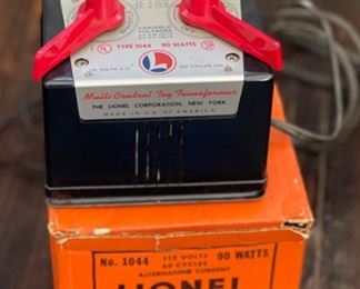 Lionel 1044 Transformer in box	Box: 5x6x6in
