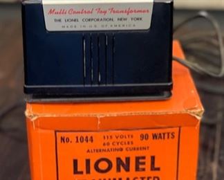 Lionel 1044 Transformer in box	Box: 5x6x6in
