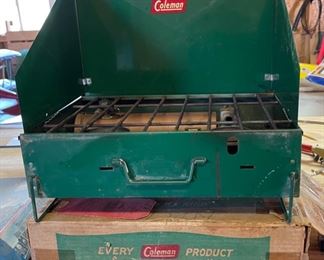 Coleman 425 Vintage Camp Stove in box	
