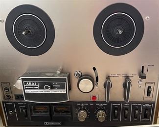 Akai 4000DB Vintage Reel-To-Reel Tape Deck Player	

