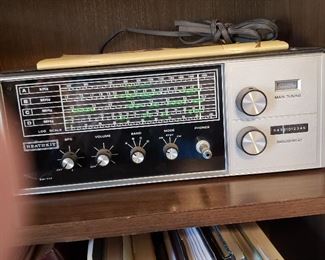 Heathkit radio