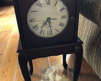 End / Lamp Table Clock quartz works.  