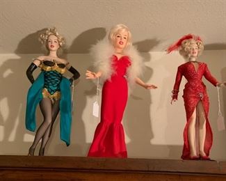 Marilyn dolls
