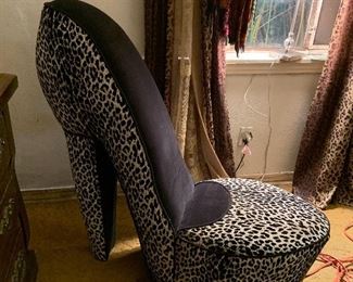 Diva Shoe chair