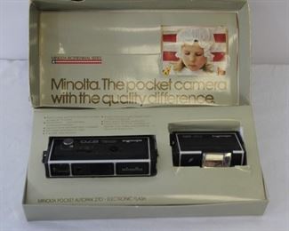 Minolta Pocket Autopak 270 + Electronic Flash
