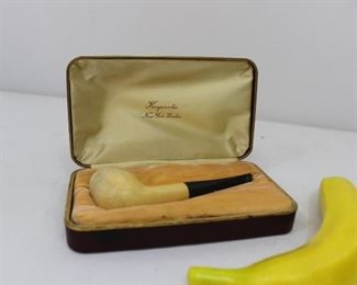 Vintage Kaywoodie Tobacco Pipe with Collector Case
