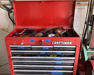 Craftsman tool chest with tools
