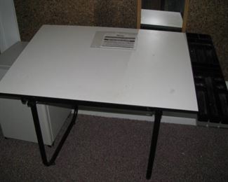 Art table