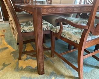 Henrendon heritage Dining room table & 4 chairs & 2 arms $795