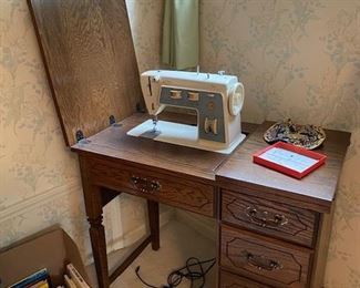 Sewing Desk with Sewing Machine