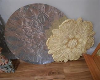 (#8-A) 2 pc Large silver lt wt wall plaque and yellow flower wall plaque (pair $10)