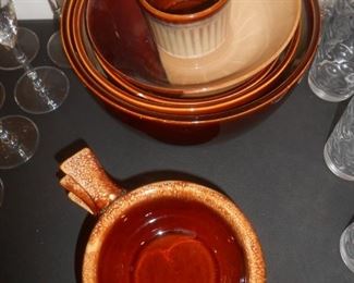 (#79) soup bowls, large bowls and copper mugs $16