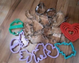  (#86) numerous cookie cutters $12