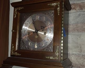 Hamilton mantle clock