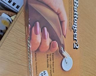 I DO NOT KNOW WHAT THE HELL THIS IS.