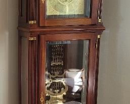 Top quality Westminster chimes Ethan Allen Grandfather clock. Works beautifully