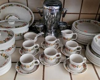 Wedgwood "Quince" set