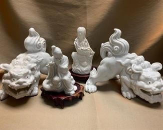 E123 Chinese White Porcelain Foo Dogs  Figurines