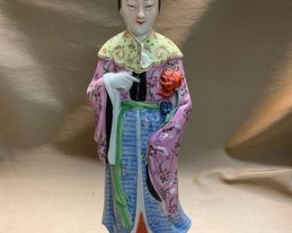 E132 Signed Chinese Porcelain Figurine